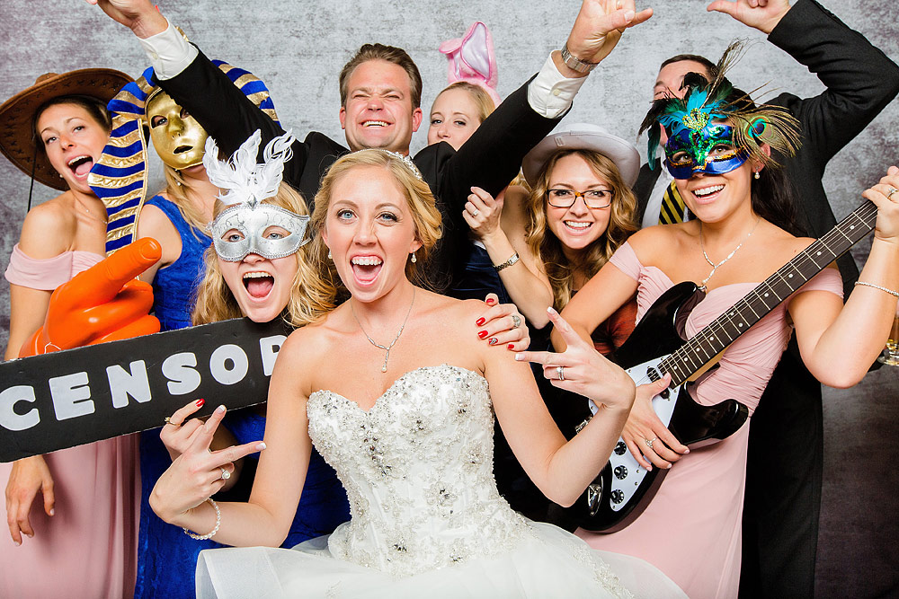Photo booth guestbook moment